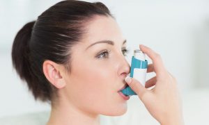 bigstock-Woman-having-asthma-using-the-40893925 - ΝΕΑ Τηλεόραση Κρήτης