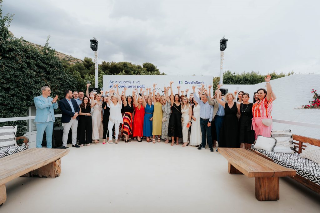 οι απόφοιτοι Relationship Managers της CrediaBank Wealth Management Academy